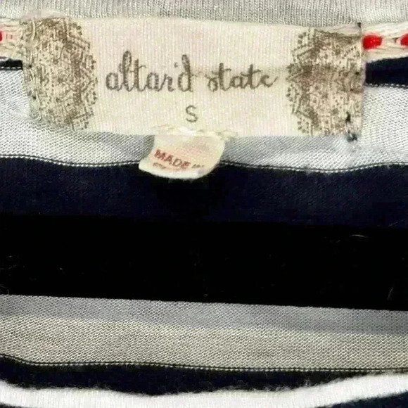 Altar'd State Women's Navy Blue/Wht Striped  w Lace Size Small - Picture 4 of 7